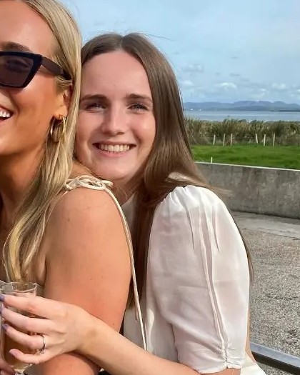 Lily, 25